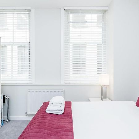 Roomspace Serviced Apartments - Sterling House Londyn Zewnętrze zdjęcie